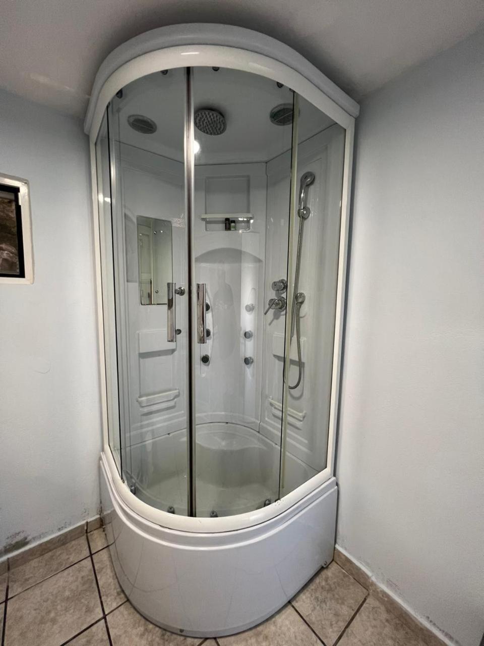 Aronis Spyros Panoramic Seaview Apartments Longos  Room photo