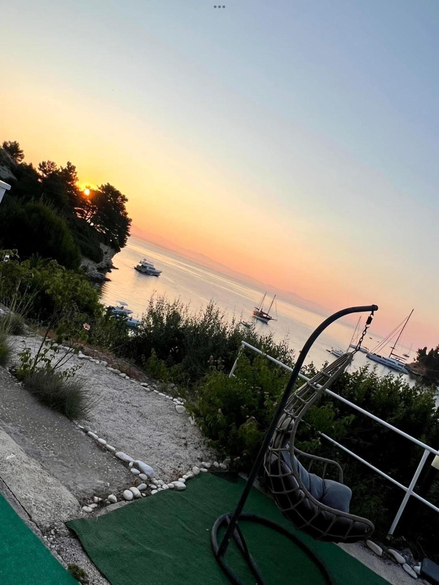 Aronis Spyros Panoramic Seaview Apartments Longos  Exterior photo